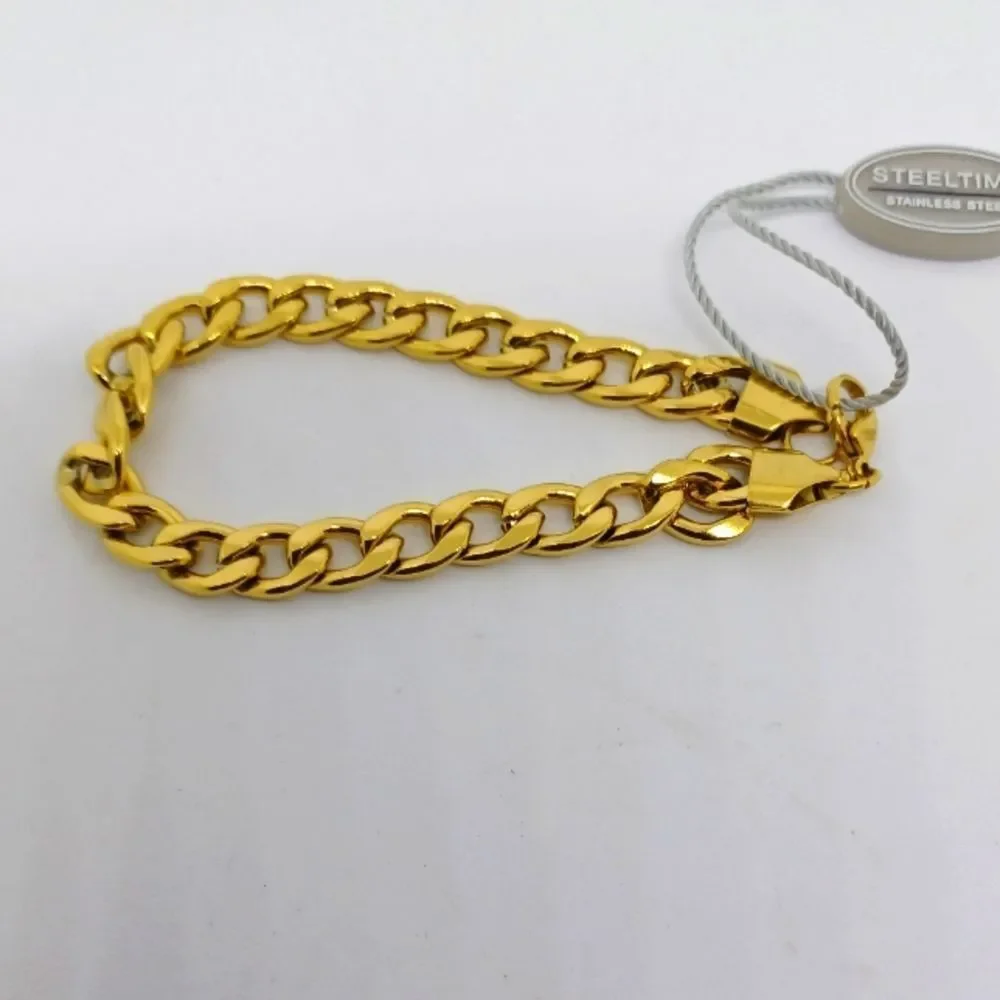 Curb Chain Bracelet in ION Plated Yellow Gold Stainless Steel (8.50 In) 20.80